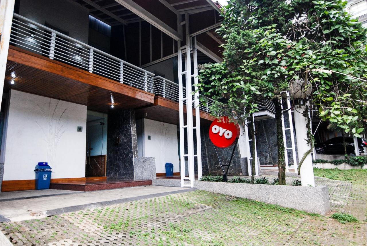 OYO 229 hi quality Bandung Exterior foto