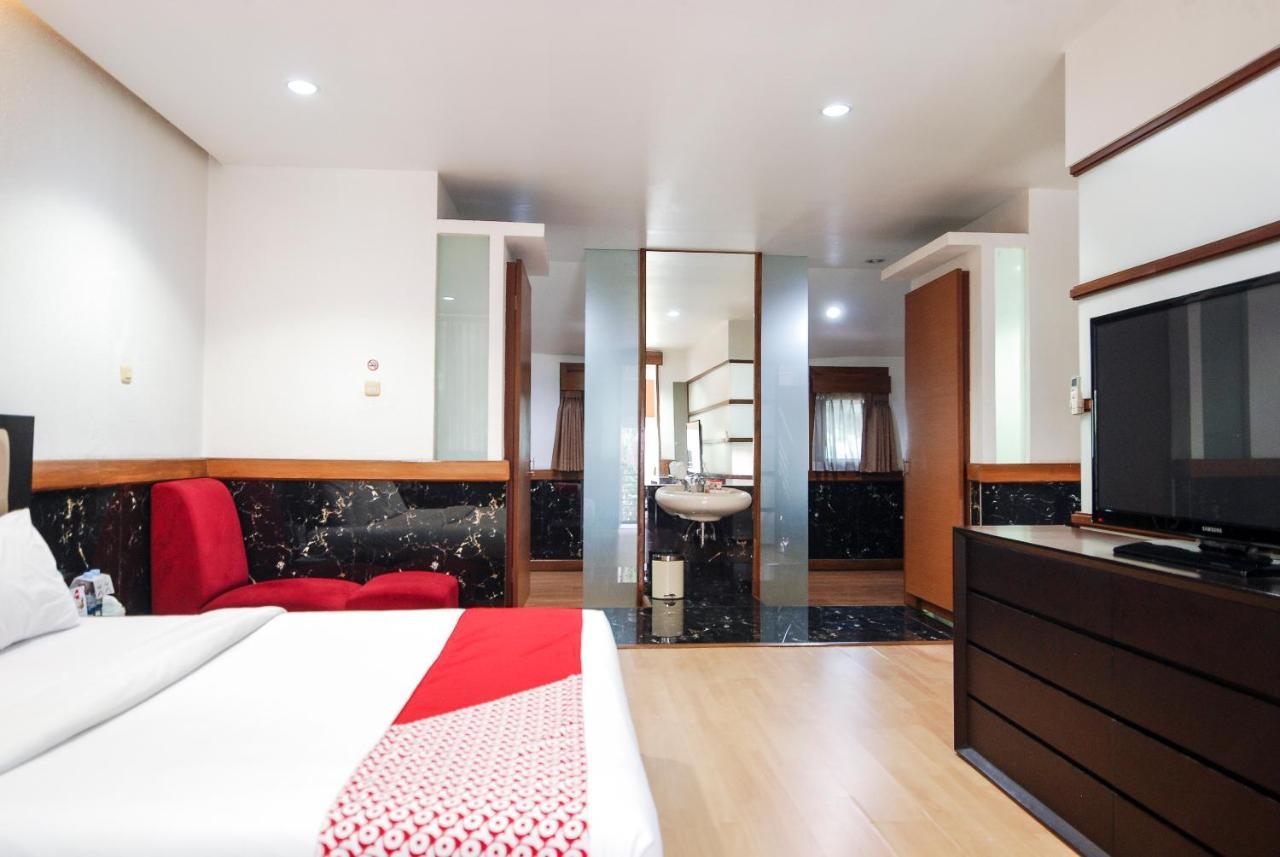 OYO 229 hi quality Bandung Exterior foto
