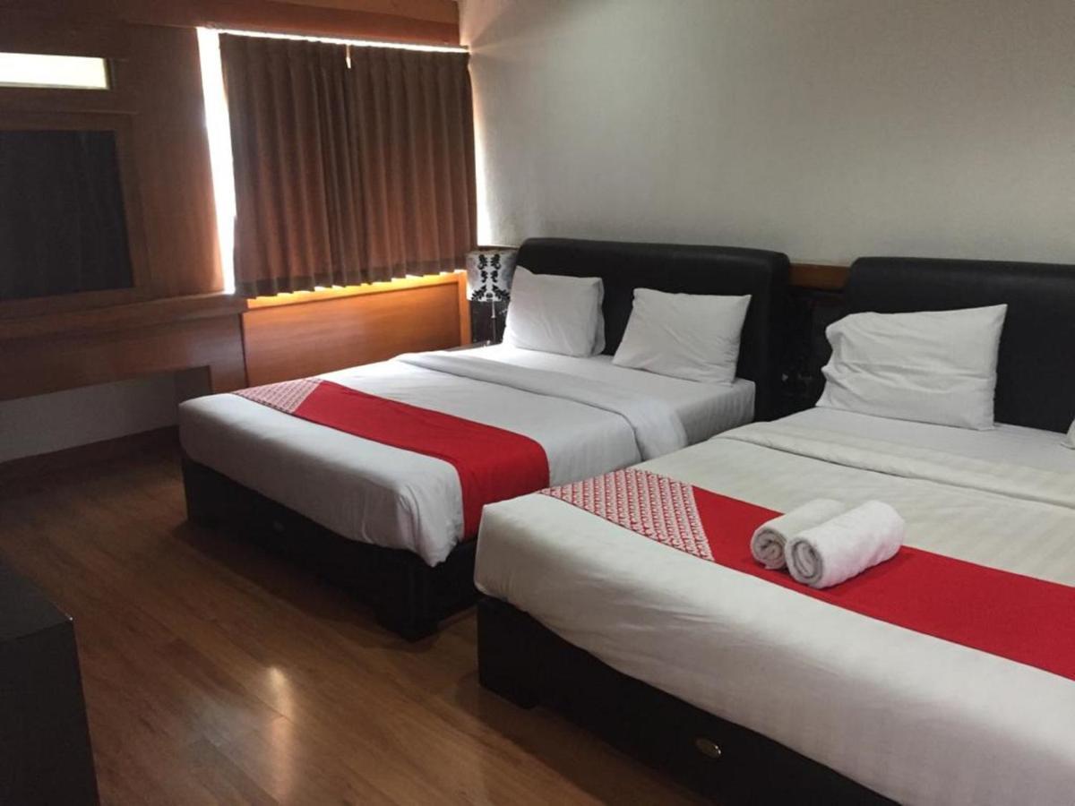 OYO 229 hi quality Bandung Exterior foto