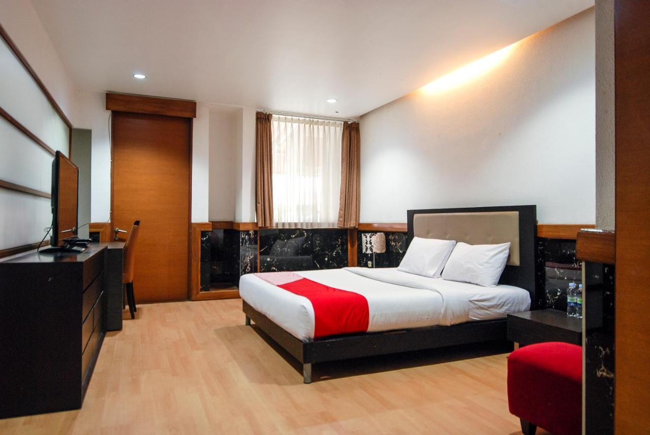 OYO 229 hi quality Bandung Exterior foto