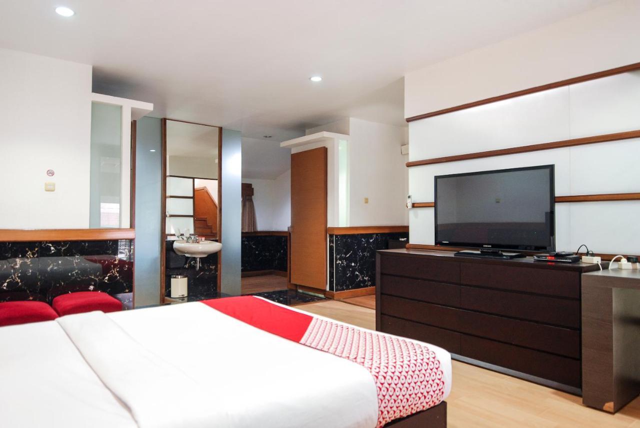 OYO 229 hi quality Bandung Exterior foto