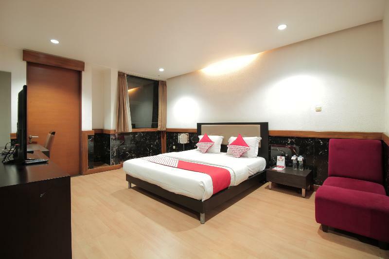 OYO 229 hi quality Bandung Exterior foto