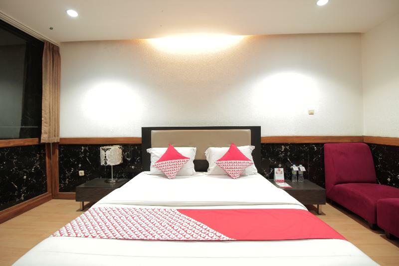 OYO 229 hi quality Bandung Exterior foto